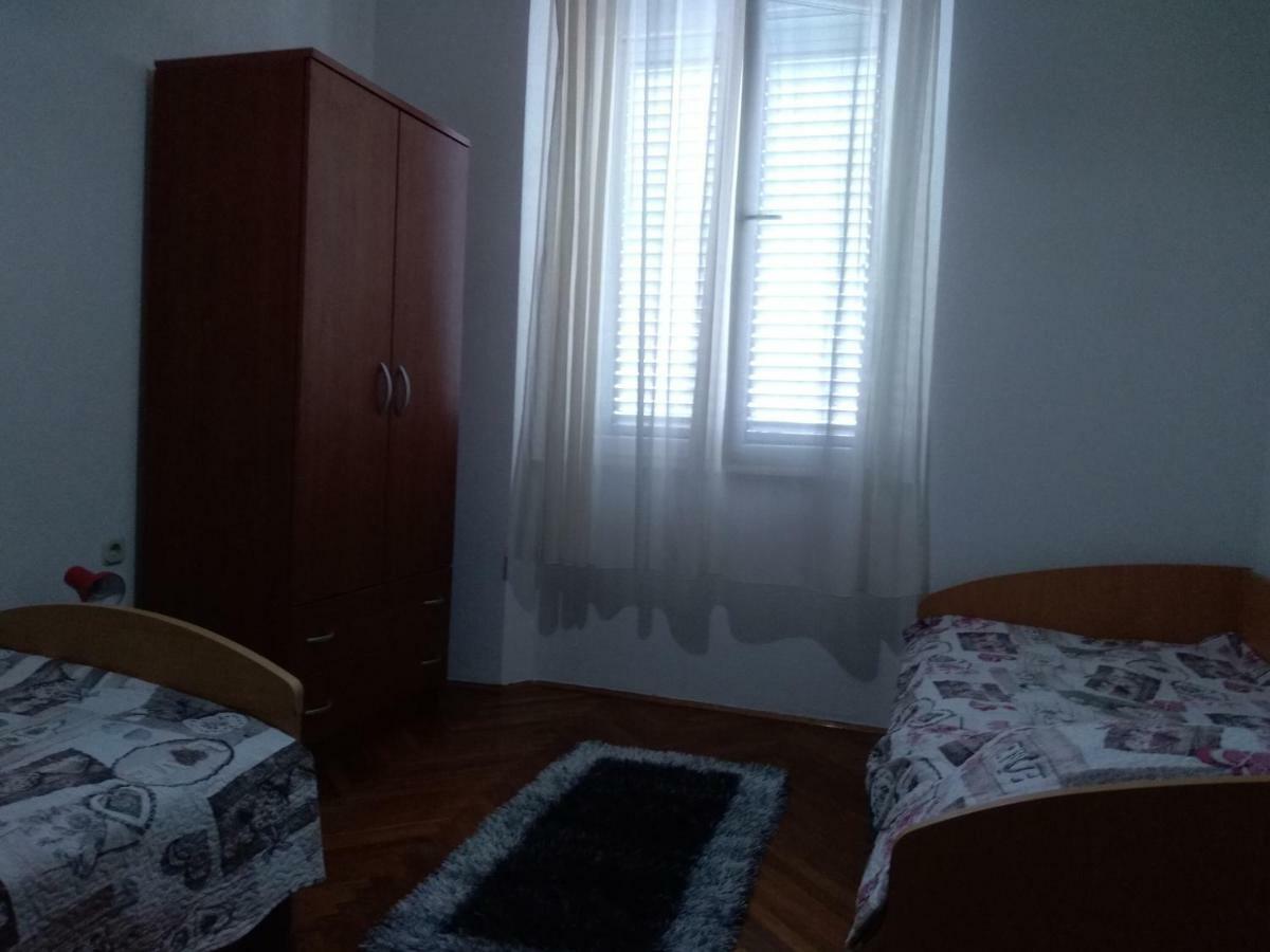 Apartment Giardino Rijeka Exteriör bild