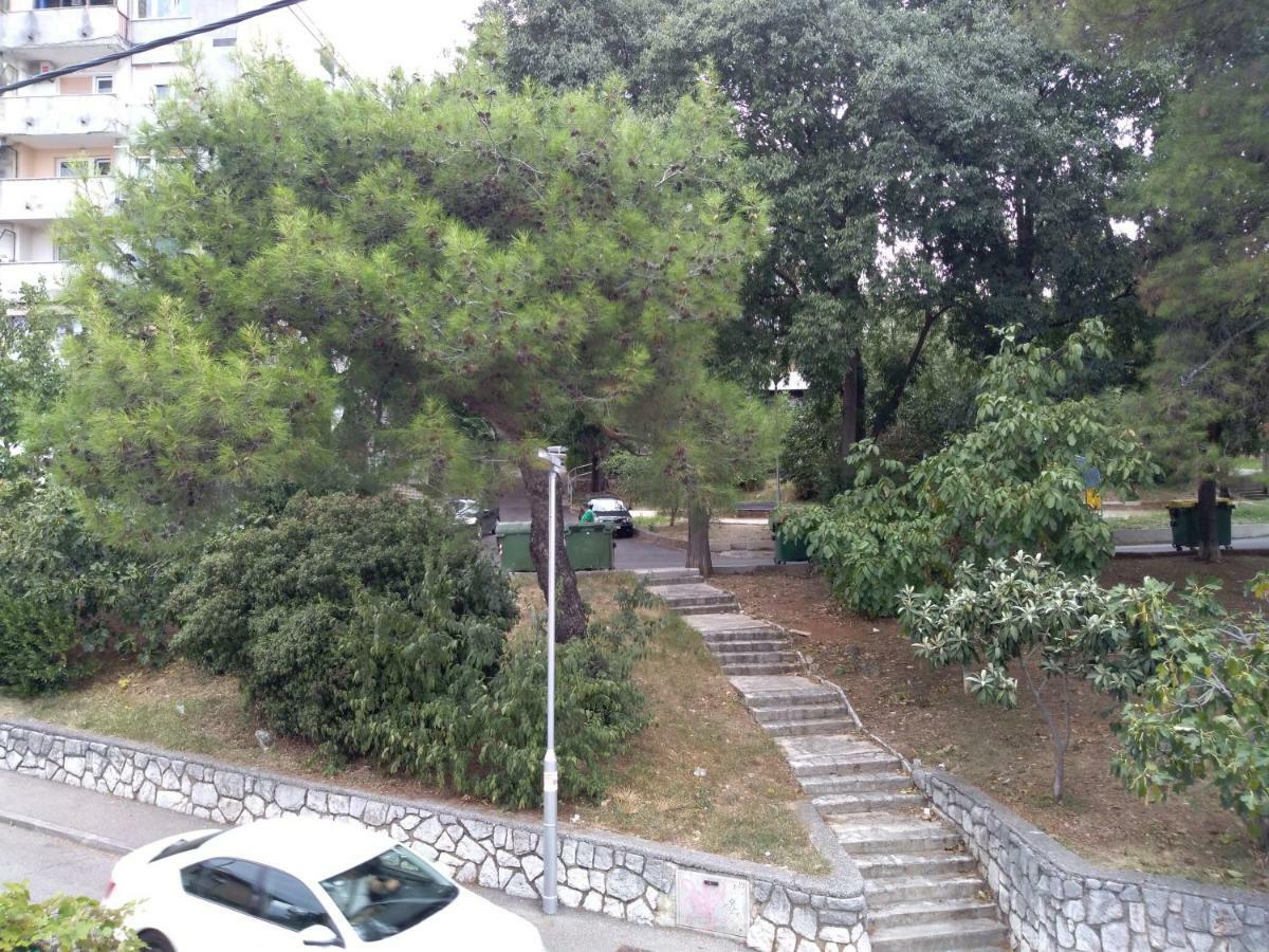 Apartment Giardino Rijeka Exteriör bild